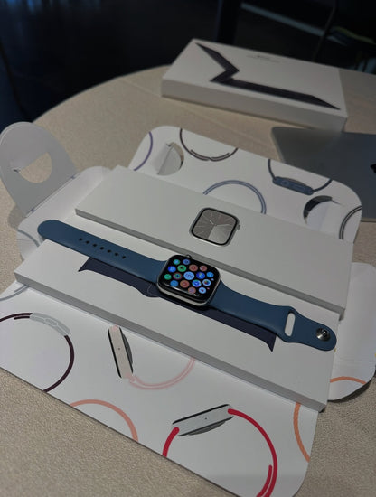 Stylish Series 9 Smartwatch for Men & Women – Casual & Formal Watch Combo with Apple-Inspired Design