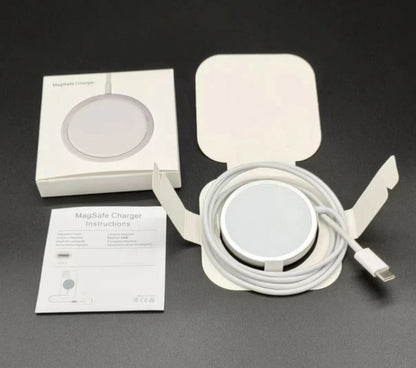 Magnetic Wireless Charging Pad – USB-C Fast Charger (MagSafe Compatible)