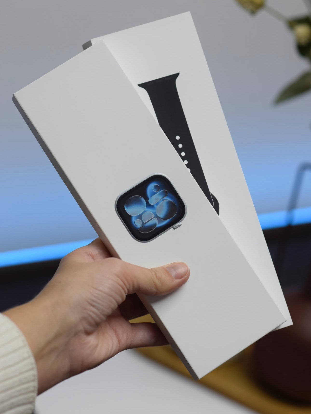 Series 11 Smartwatch | 1.9” AMOLED Display | Bluetooth Calling | Heart Rate, SpO₂, Sports Modes