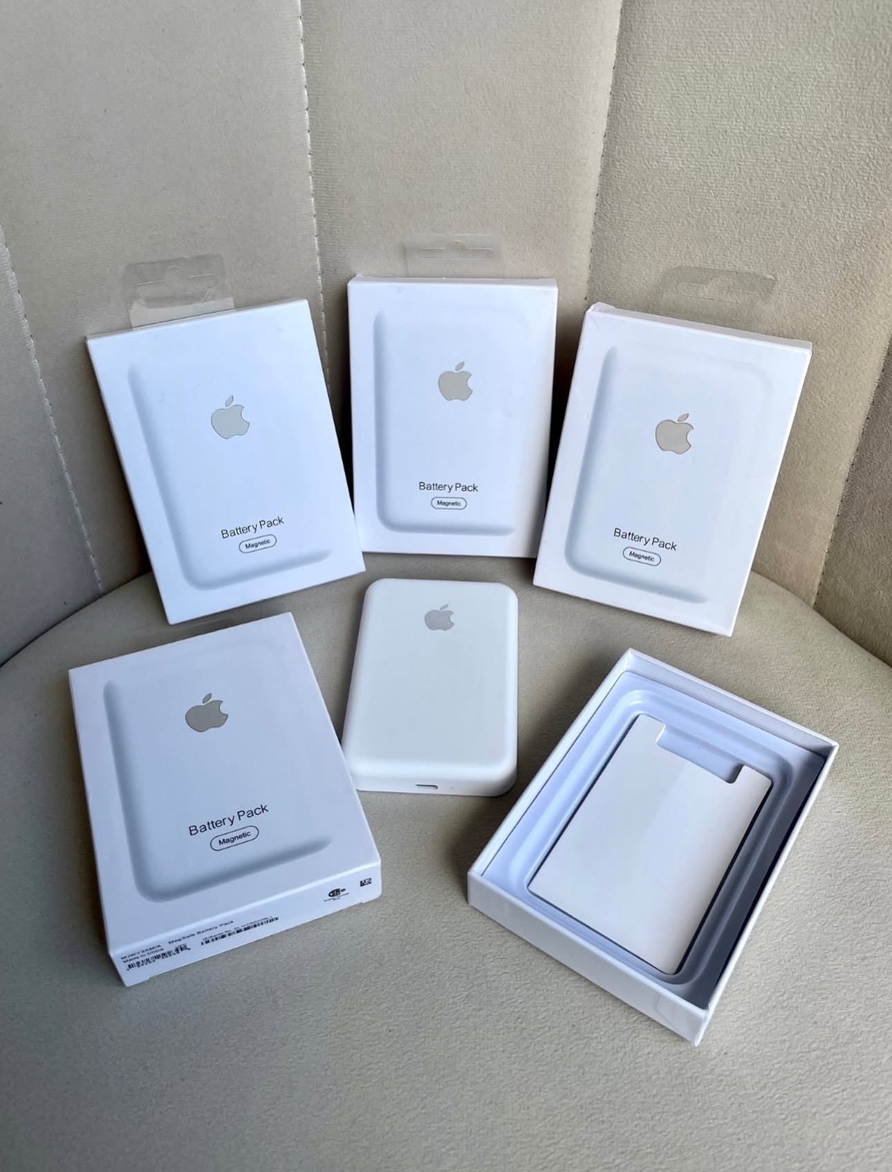MagSafe Wireless Power Bank 5000mAh | 15W Fast Charging Portable Charger