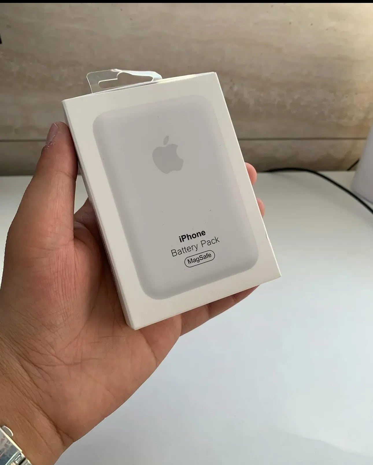MagSafe Wireless Power Bank 5000mAh | 15W Fast Charging Portable Charger