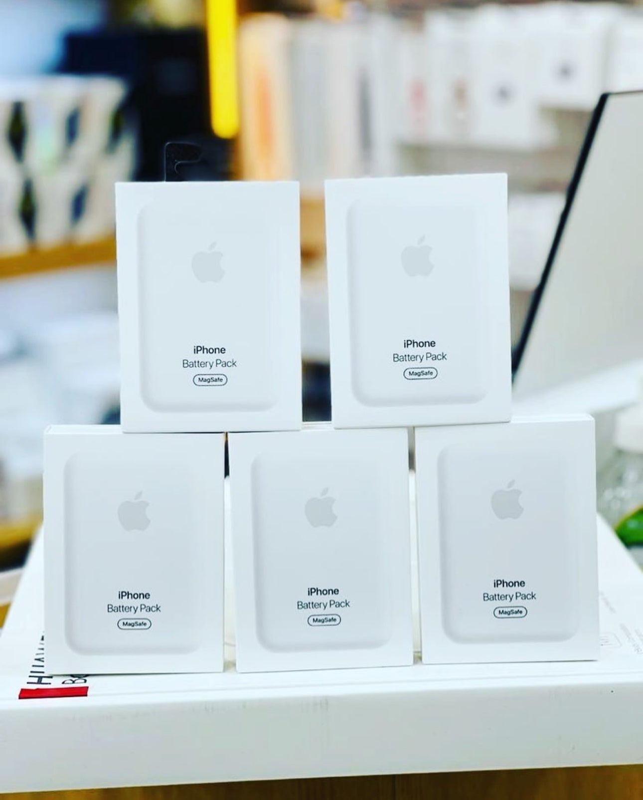 MagSafe Wireless Power Bank 5000mAh | 15W Fast Charging Portable Charger