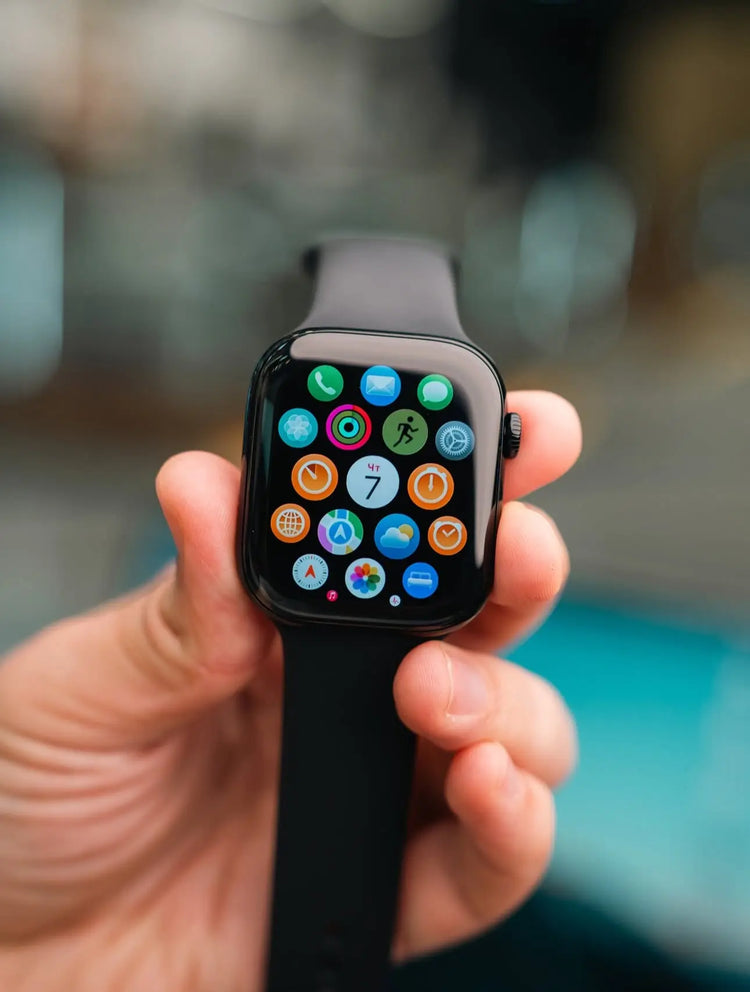 Series 11 Bluetooth calling smartwatch with 1.9-inch AMOLED – product view 3